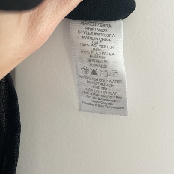 BLACK NAKED ZEBRA SLEEVELESS BLOUSE - Picture 4 of 4